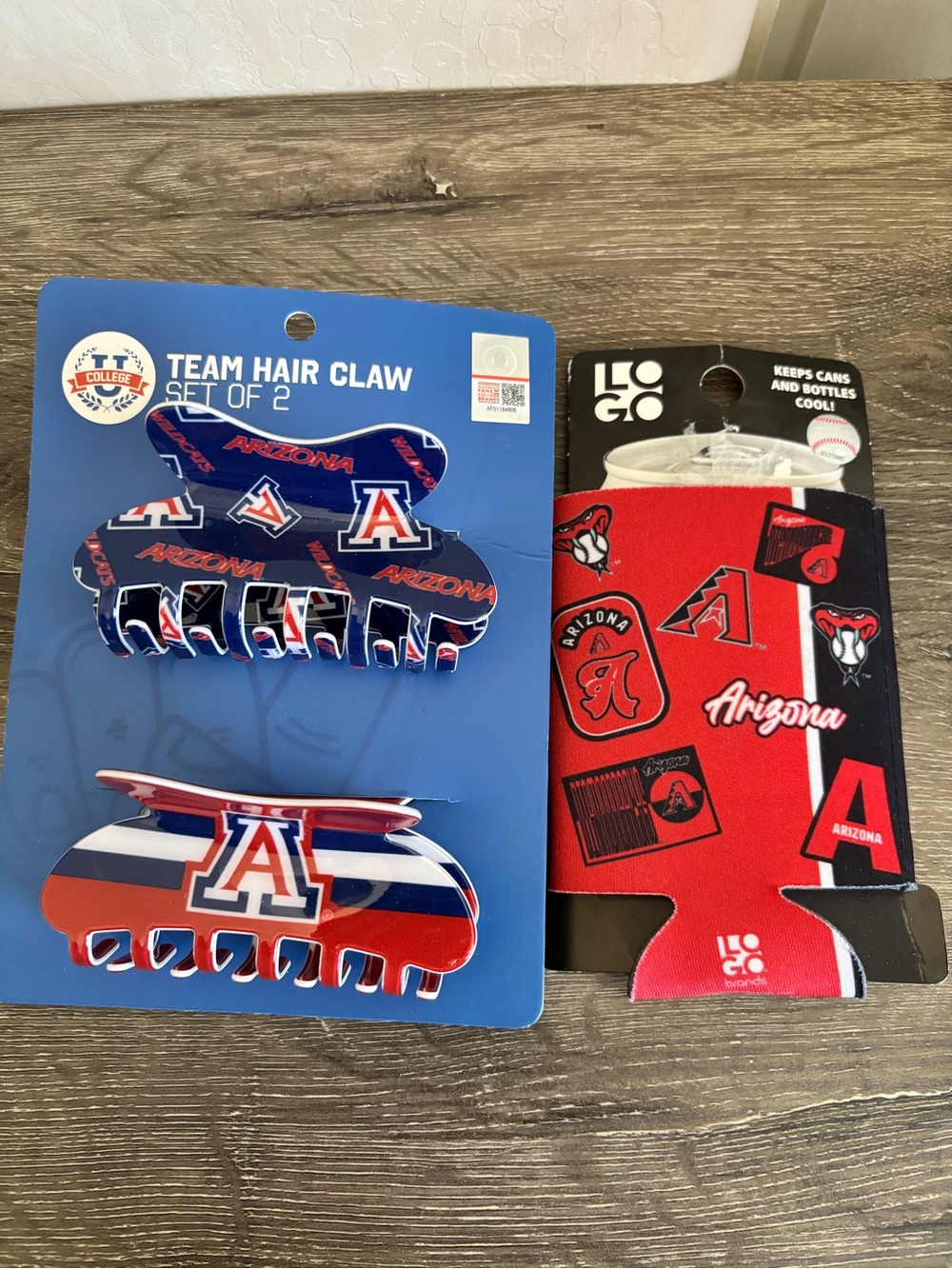 NWT Arizona Wildcats Hair Claw Set and AZ Diamondbacks  Can Cooler